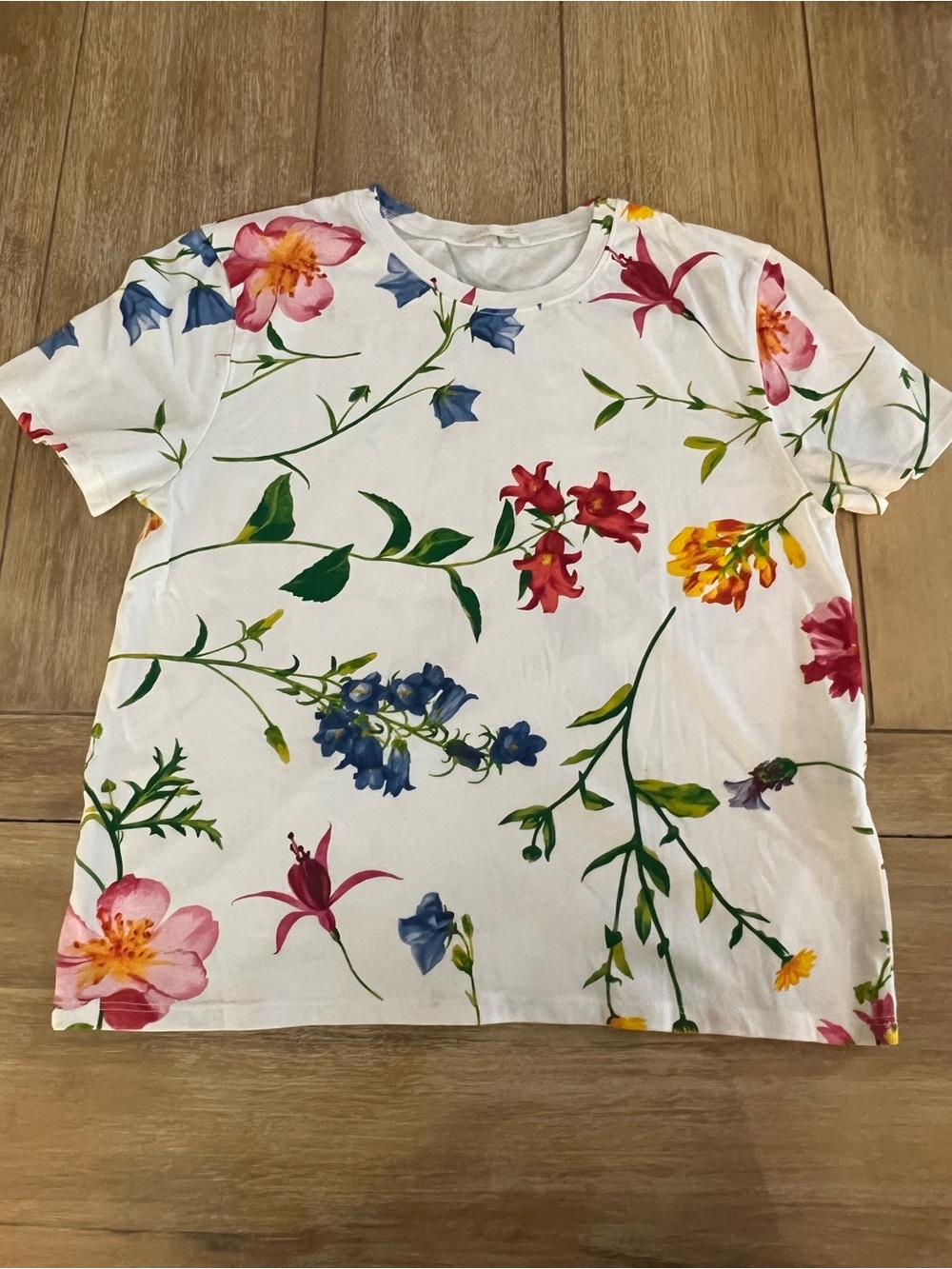 White Floral Short Sleeve Tee